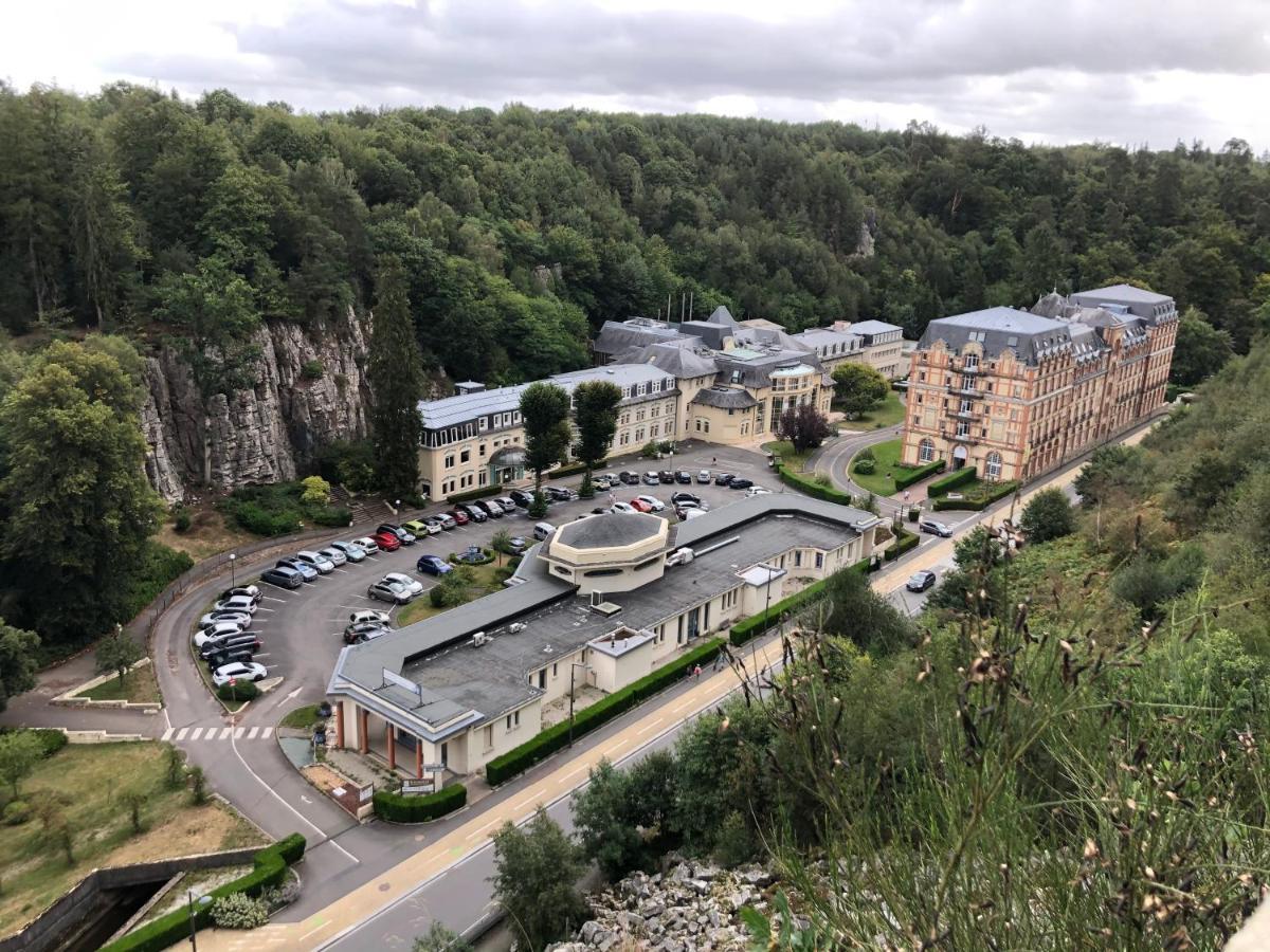 Manoir De La Prise Tarot Bed & Breakfast Bagnoles de l'Orne Normandie Exterior photo
